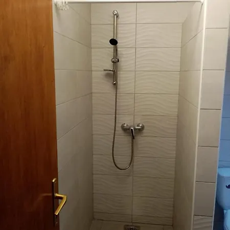 Pávai-silye Apartman