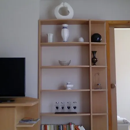 Pávai-silye Apartman *